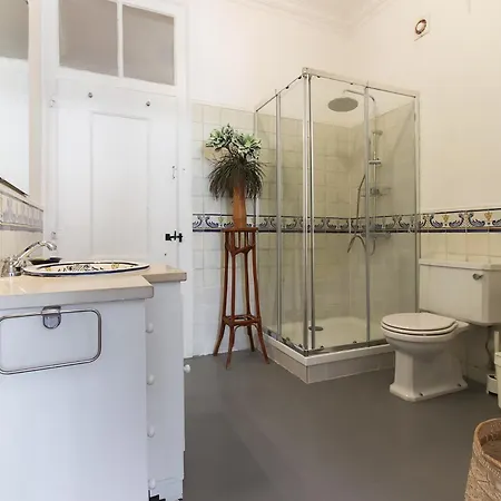 Apartment Dom Dinis Terrace Lisbon