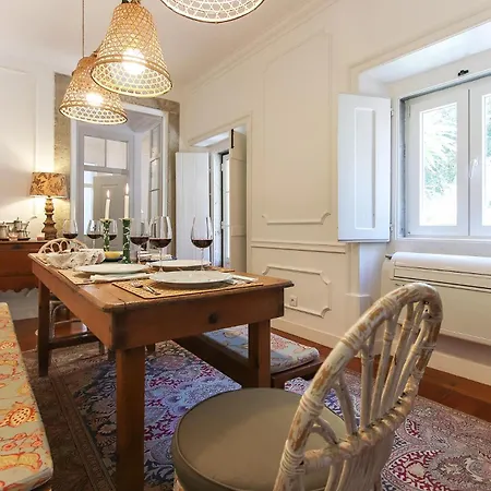 Dom Dinis Terrace Apartment *